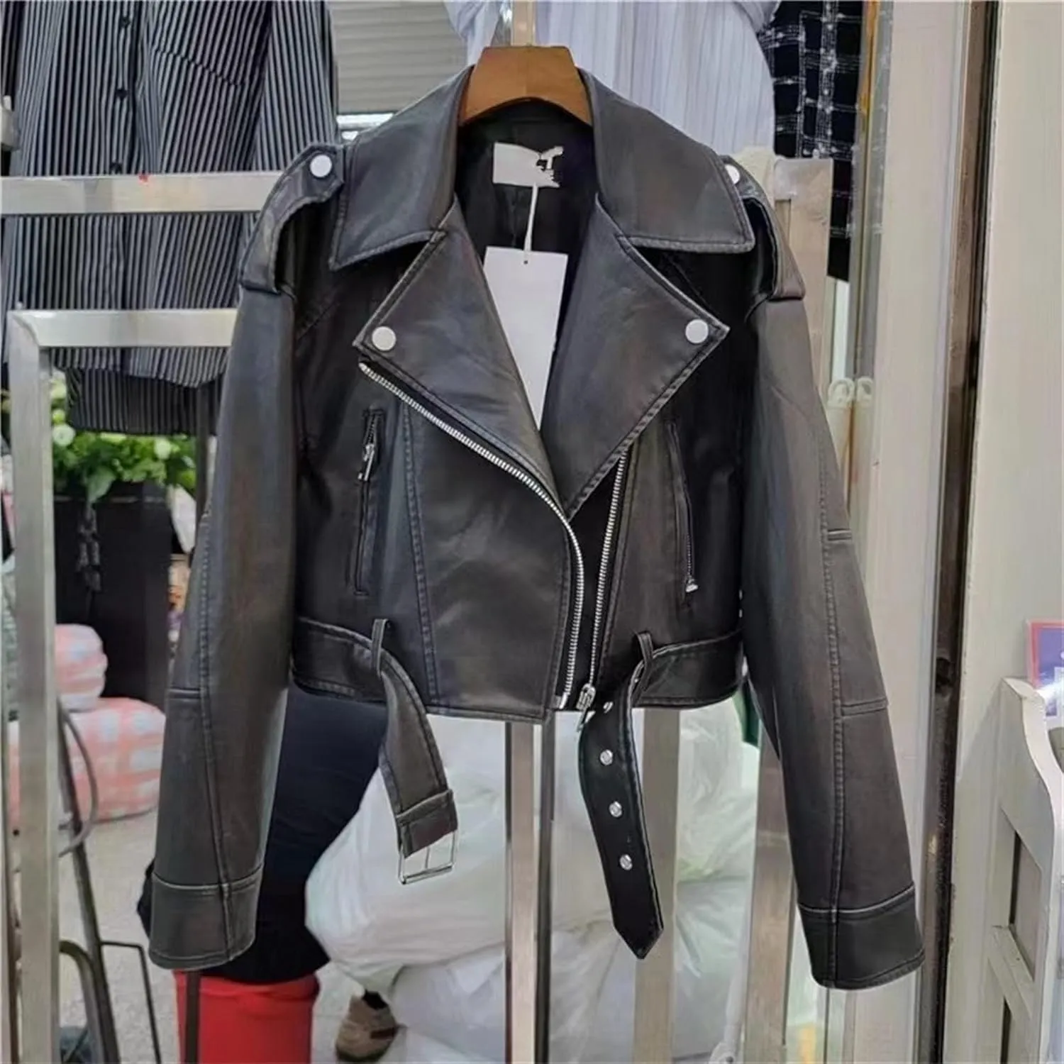 JEKE-DG Women's Vintage Lapel Cropped Coat Faux Leather Zip Up Casual Coat Jacket Fashion Solid Outerwear with Belt