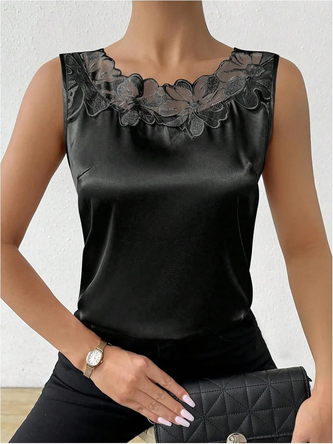 SweatyRocks Women's Satin Contrast Lace Crew Neck Sleeveless Blouse Appliques Summer Tank Tops