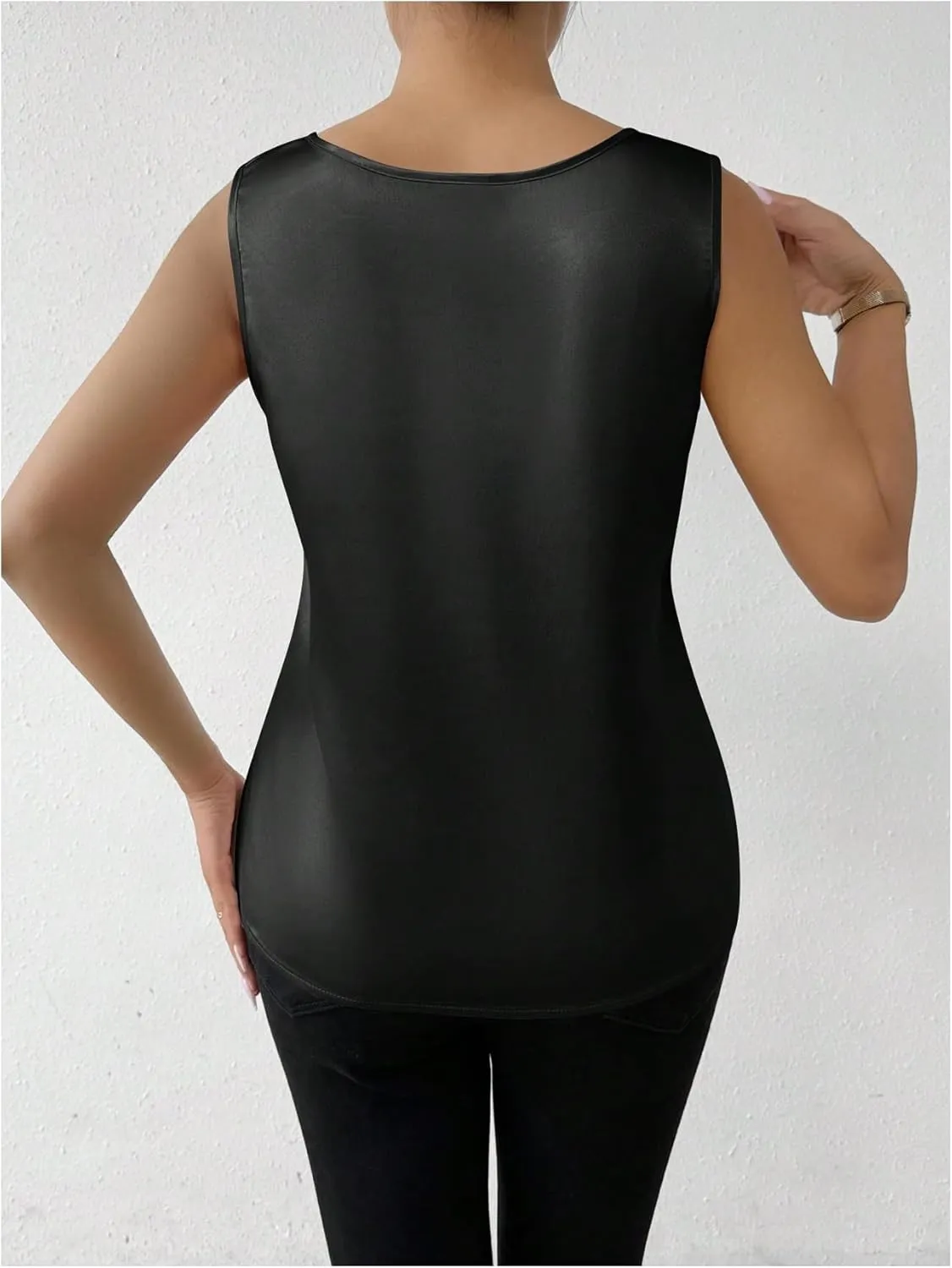 SweatyRocks Women's Satin Contrast Lace Crew Neck Sleeveless Blouse Appliques Summer Tank Tops