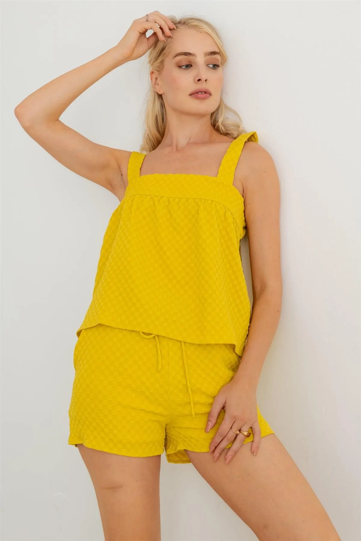 Textured Sleeveless Flare Top & High Waist Two Pocket Shorts Set