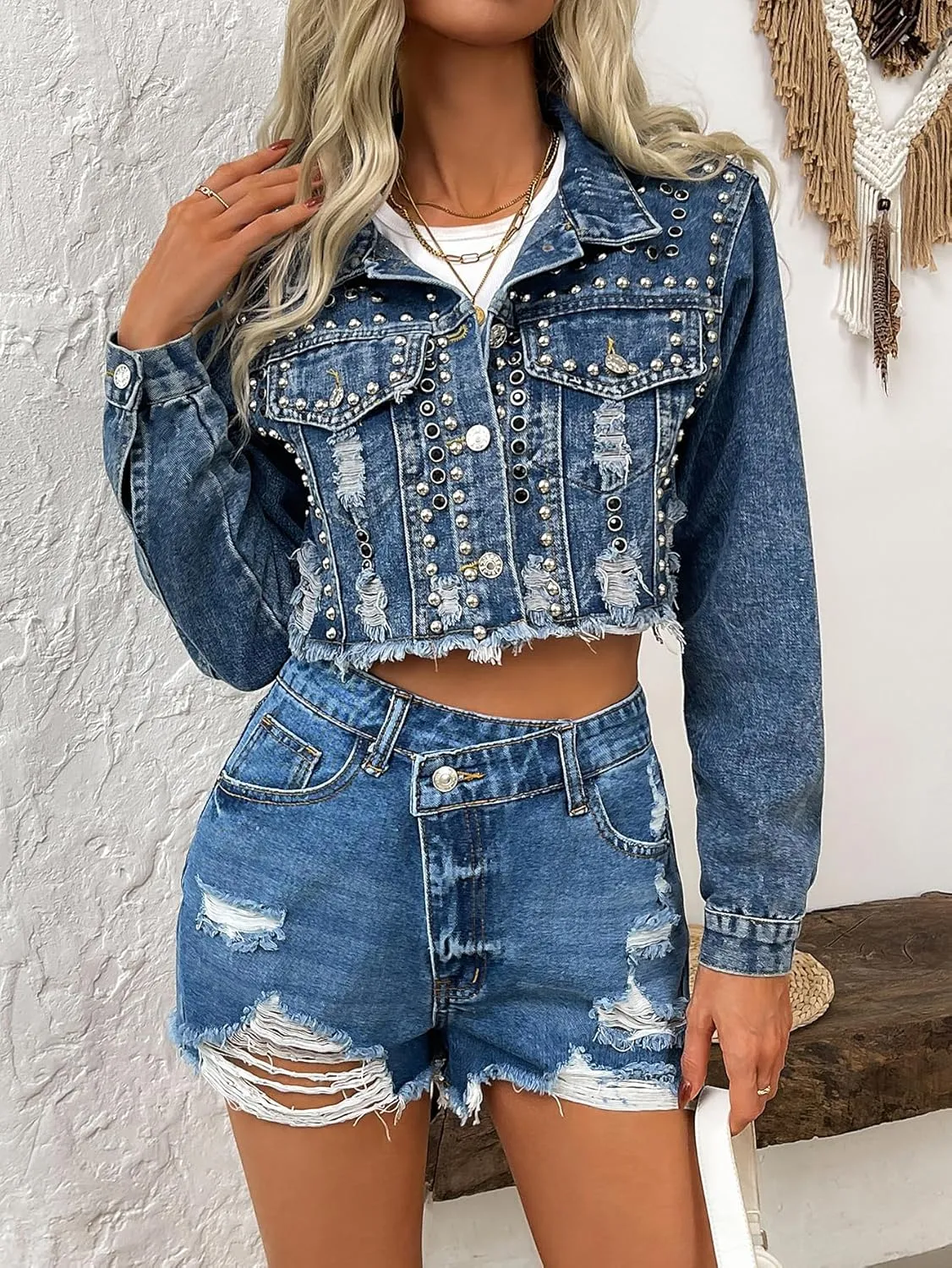 Women's Rivet Studded Denim Jacket Cropped Washed Pearl Short Jean Coat