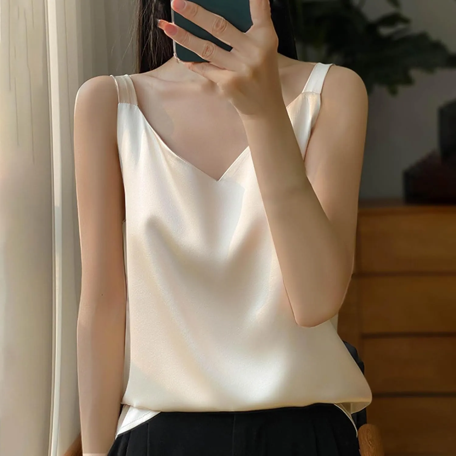 Women's Silk Satin Tank Tops V Neck Spaghetti Strap Sleeveless Camisole Solid Color Fashion Summer Basic Blouse